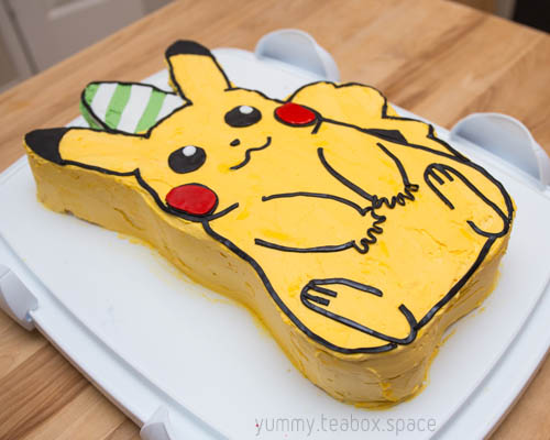 Pokemon: Pikachu Cake